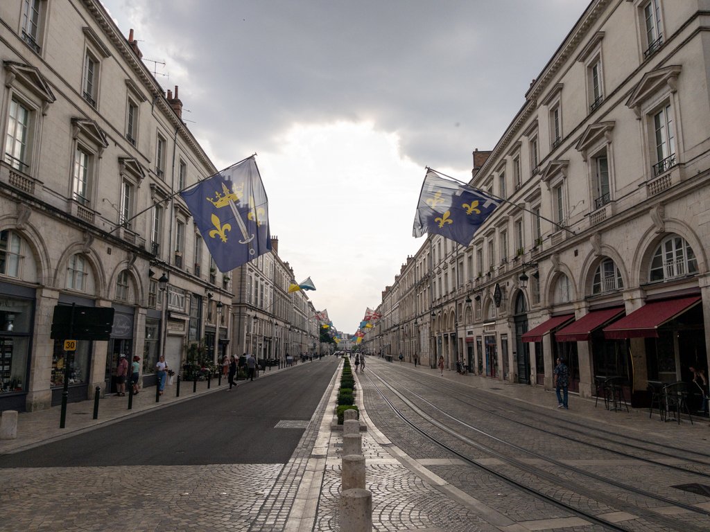 Loire à Vélo Rue Jeanne d'Arc Orléans