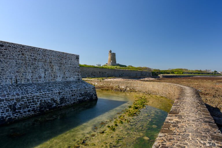 Tour Vauban de Saint-Vaast-la-Hougue